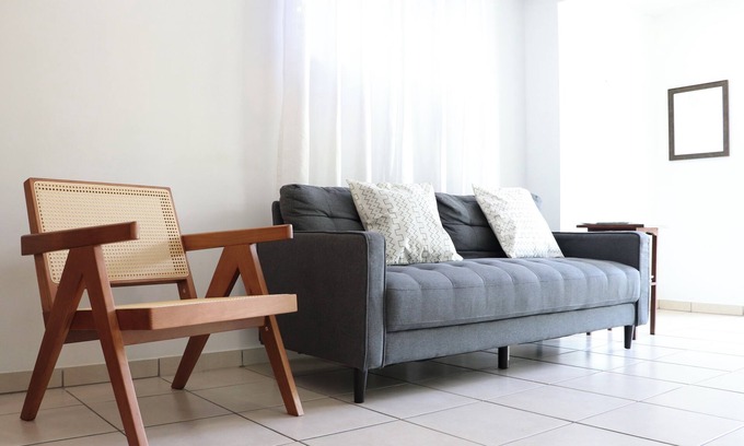 Grace Bay Apartment | Bright Stay at Corona Apartment Near Grace Bay Beach