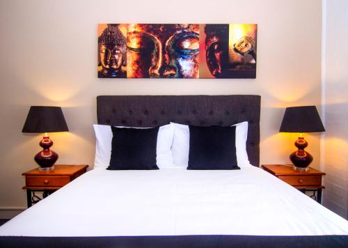 Taree Hotel | Discover Crescent Motel Taree: Oceanfront & Family-Friendly