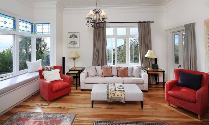 Ostend House | Exceptional Crescent Villa: Pool, Spa & Ocean Views