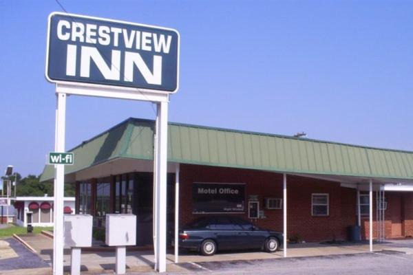Crestview Hotel | Pet-Friendly Crestview Inn: Your Budget Getaway Awaits!