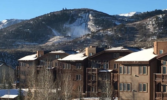 Kimball Junction Condo | Park City 2BR/2.5BA Loft with Breathtaking Views and Amenities