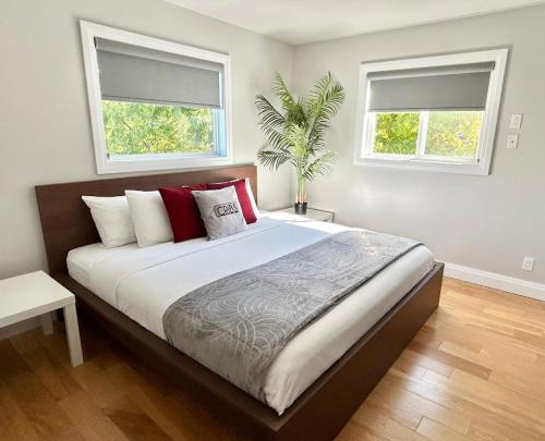 Prince Edward Apartment | Pet-Friendly Retreat with Hot Tub at Cribs on the Hill