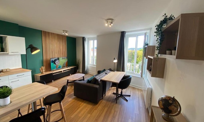 Issoire Apartment | Family-Friendly Stay at Cristal 1 with High Guest Ratings