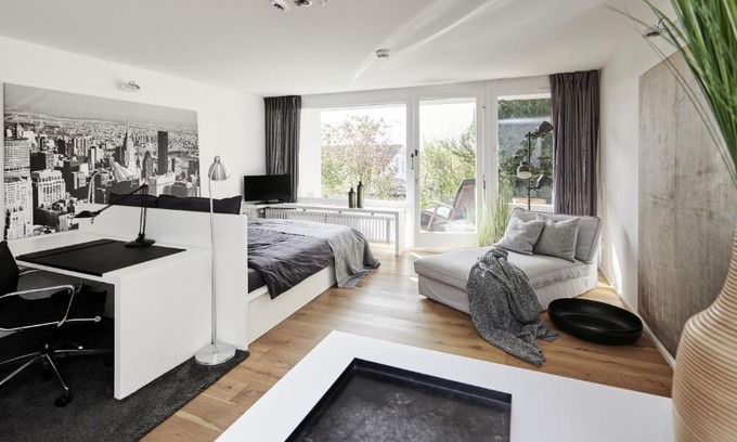 Wanne Apartment | Unique Living at Criston Apartments - Highly Rated Stay