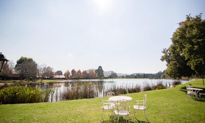 Dullstroom Hotel | Experience Critchley Hackle: Relax by the Pool & Spa