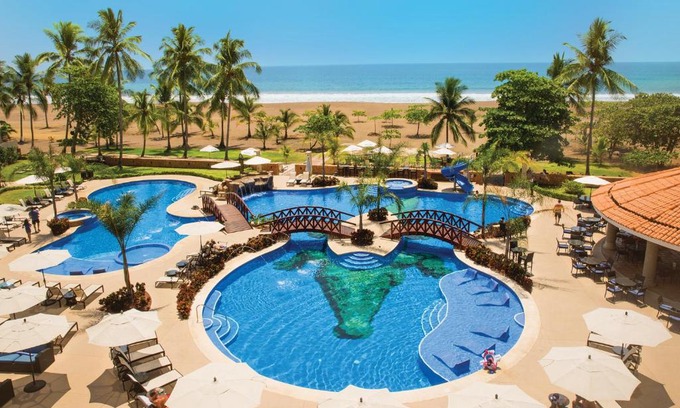 Barrio Los Faroles Resort | Experience Crocs Resort & Casino: 5-Star Oceanfront Escape