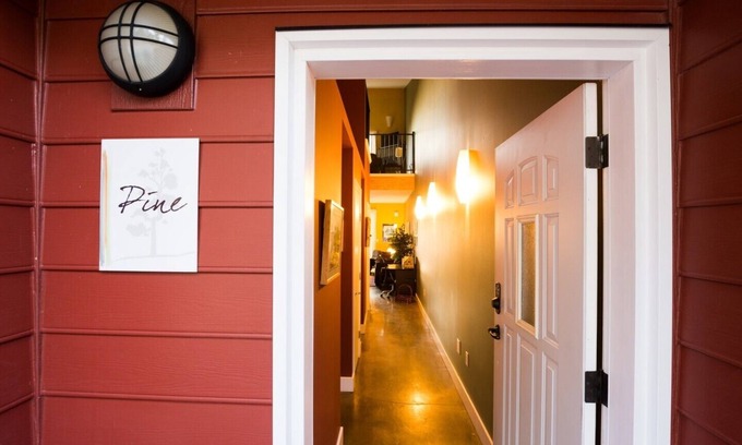 Okanagan-Similkameen House | Top-Rated Crooked Tree Guest Suites: The Pine Suite Awaits
