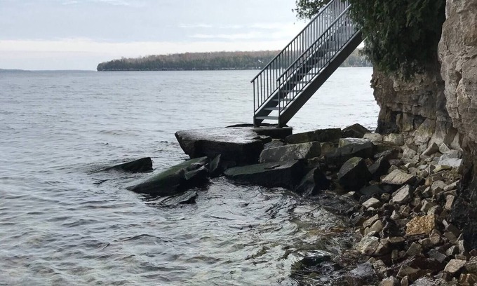 Gills Rock House | Unforgettable Cro's Nest: Waterfront Home with Amazing Views