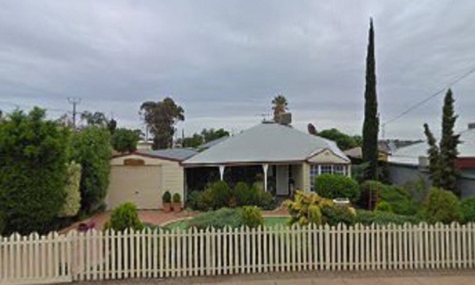 Davenport House | Relax at Cross Roads Traveller's Rest Spa - Pet Friendly Escape