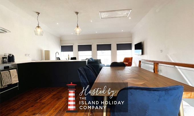 Ryde Apartment | Top-Rated Cross Street Apartment on the Isle of Wight