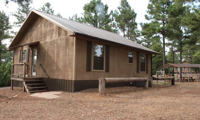 Murfreesboro Cabin | Idyllic Crosscut Cabins: Private Hiking Near Lake & River