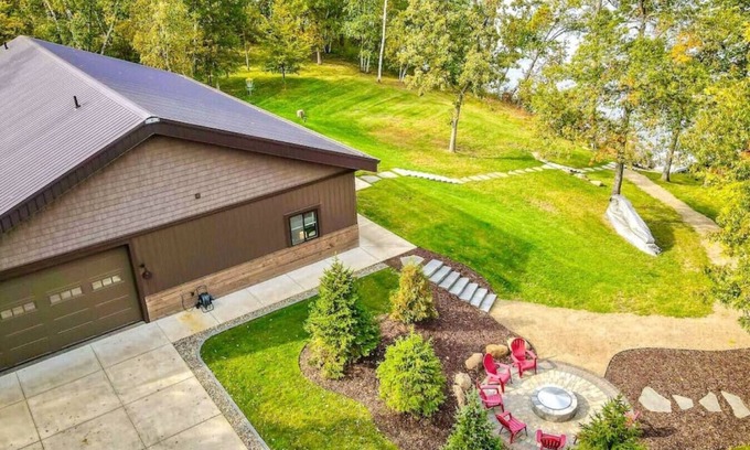 Crosslake House | Tranquil Crosslake Barndominium with Lake Views & Spa