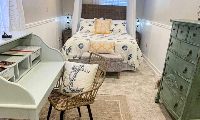 Lewes House | Charming Crow's Nest: Bike Trail to Lewes Beach Awaits!