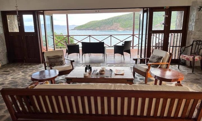 Park Bay Villa | Relax at Crown Point House Bequia with Oceanfront Views
