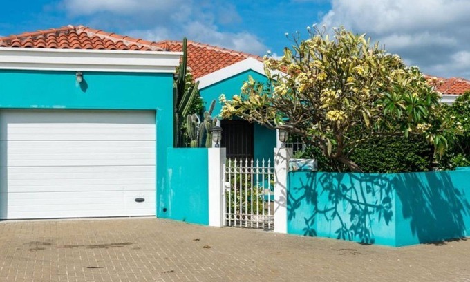 Sabadeco Villa | Crown Ridge 11 Sabadeco | Beautiful ocean front villa.