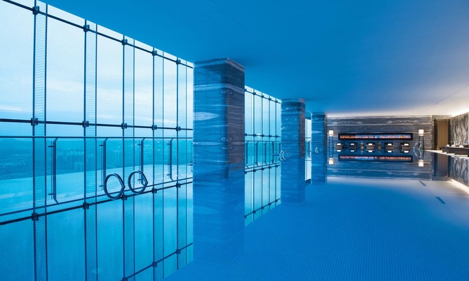Jintai District Hotel | Exceptional Stay at Crowne Plaza Baoji City Center