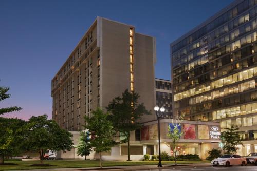 Crystal City Hotel | Comfortable Stay at Crowne Plaza Crystal City, D.C.