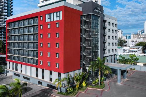 Upanga East Hotel | Discover Crowne Plaza Dar Es Salaam with Oceanfront Views