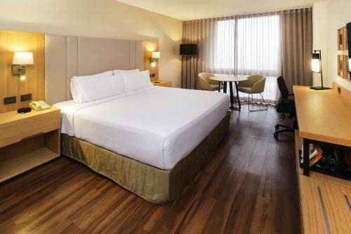 Monterrey Centro Hotel | Experience Comfort at Crowne Plaza Hotel Monterrey