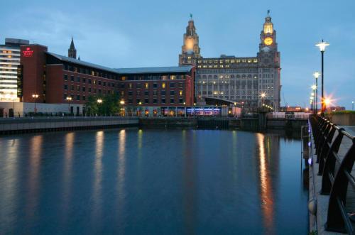 The Docks Hotel | Enjoy Comfort at Crowne Plaza Liverpool City Centre
