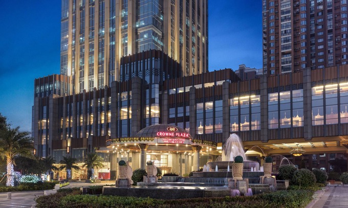 Donghu Qu Hotel | Discover Comfort at Crowne Plaza Nanchang Riverside, IHG