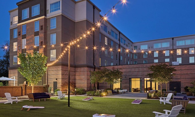 North Augusta Hotel | Experience Comfort at Crowne Plaza North Augusta Hotel