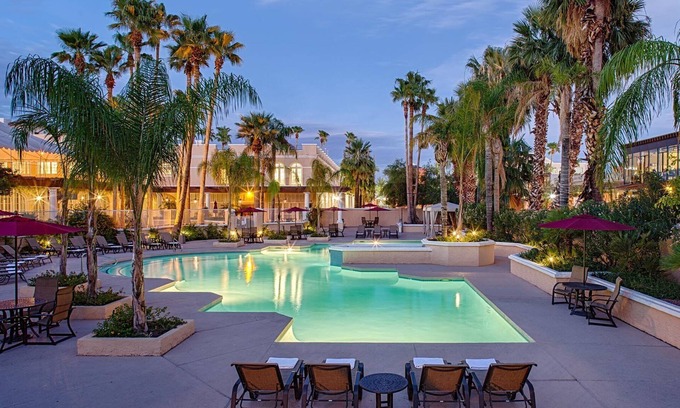 Chandler Hotel | Relax at Crowne Plaza Phoenix - Chandler Golf Resort