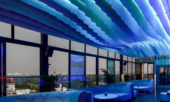 Pune Hotel | Stylish Crowne Plaza Pune City Centre with Spa & Pool Access