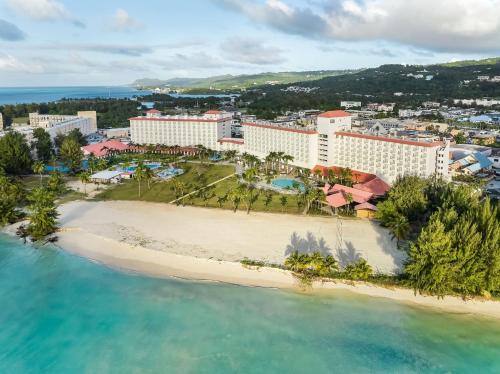 Garapan Hotel | Discover Crowne Plaza Resort Saipan: Oceanfront Bliss Awaits