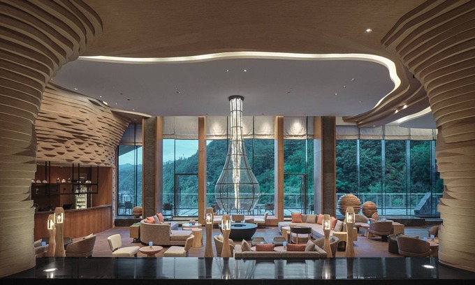 Shennongjia Hotel | Unforgettable Stay at Crowne Plaza Shennongjia, IHG Hotel