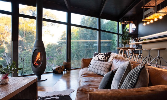 Hepburn Cottage | Discover Australia's No.1 Interior & Design Hotel Experience