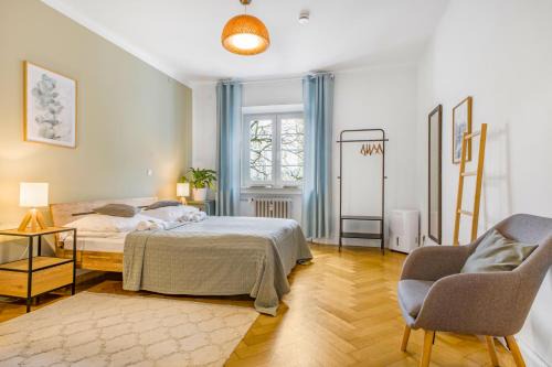 Nordbahnhof Apartment | FAWAY Inviting Atmosphere with Parking & Netflix Access