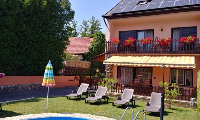 Balatonfoldvar Apartment | Oceanfront Crystal Apartment with Private Pool & Kitchen