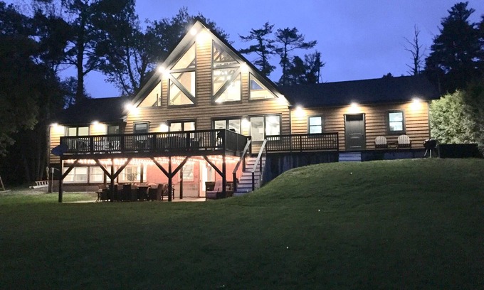 Willsboro Cottage | Lakefront Retreat with Sandy Beach and Million Dollar Views