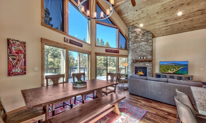Country Club Estates House | Exceptional Crystal Crest: Cozy 3 BR South Lake Tahoe Retreat