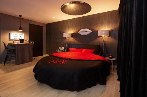 Pornichet Apartment | Oceanfront Haven at Crystal Love Appart - Rated 8.7/10