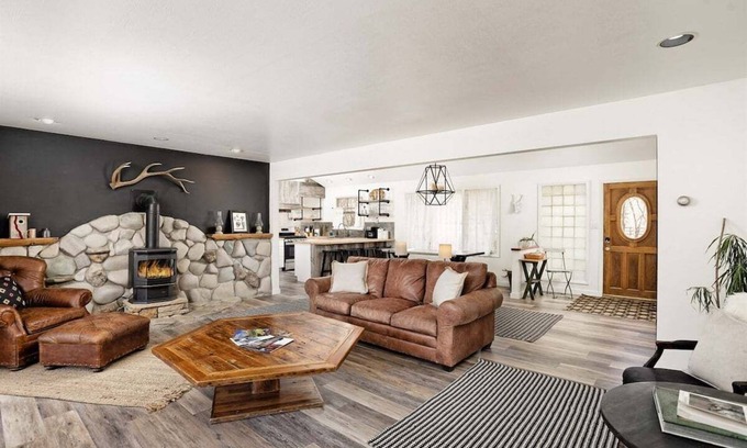 Carbondale House | Idyllic Crystal River Ranch House with Lake View Amenities
