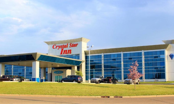 Leduc Hotel | Convenient Crystal Star Inn Edmonton Airport with Free Shuttle