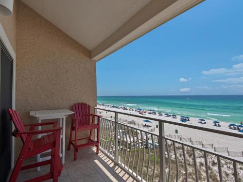 Crystal Beach Apartment | Oceanfront Crystal Villas A11: Perfect Family Retreat