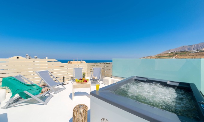 Messaria Apartment | Elegant Crystal Villas Santorini: Pool & Family-Friendly Stay