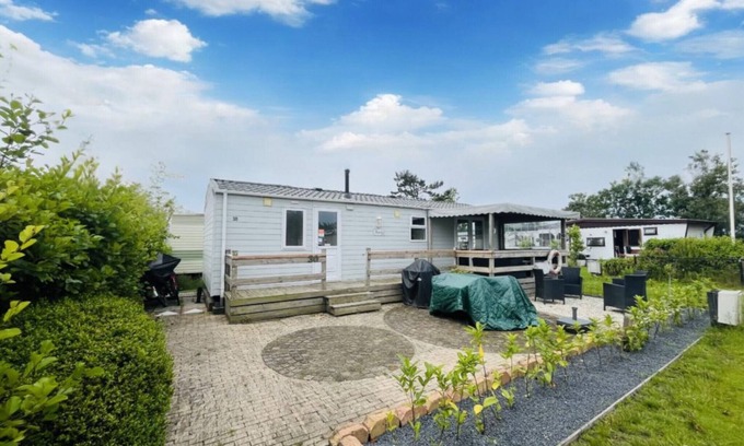 Callantsoog Ski Chalet | Discover CS 30 at Vakantiepark Callassande with Ocean Views