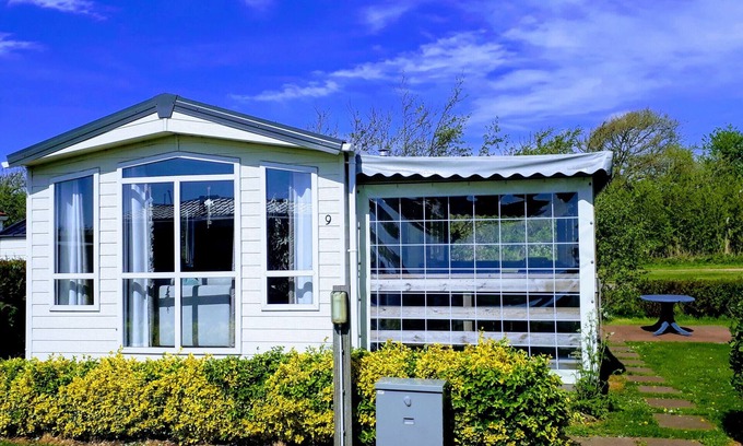 Callantsoog Ski Chalet | Top-Rated CS 9 - Vakantiepark Callassande with Oceanfront Pool