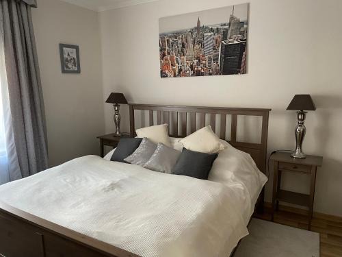 Szerencs Apartment | Guest Rated 10/10: Csalogány Vendégház with Family Amenities