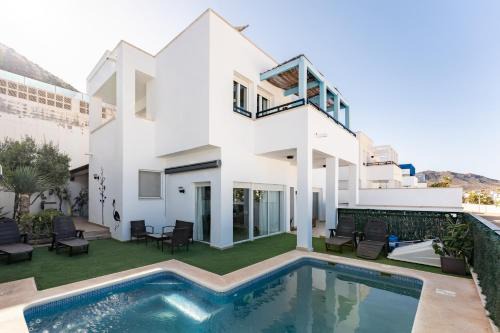 San Jose Villa | Explore Faro's Villa Las Arenas - Perfect for Families