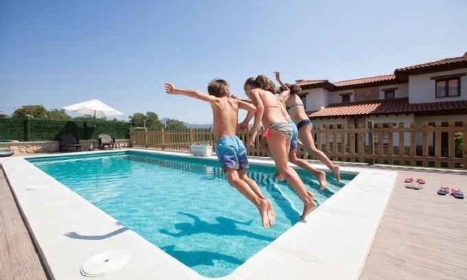 San Martin de Bada Cottage | Top-Rated CUATROVISTES Duplex with Terrace and Pool