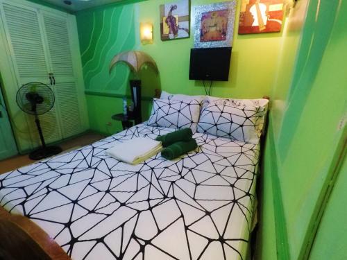 Kaunlaran Apartment | Budget-Friendly Transient Condo in Cubao, Quezon City