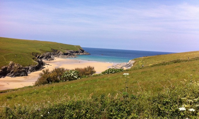Cubert Cottage | Historic Cottage Near Crantock Beaches with Ocean View
