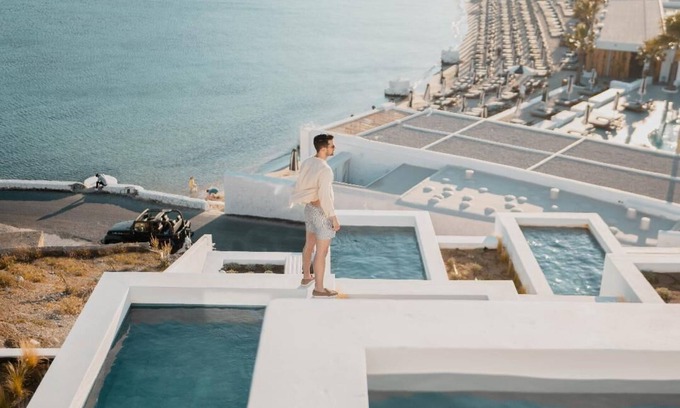 Ornos Hotel | Seafront Design Suites at CUBIC Mykonos - Rated 9.8/10