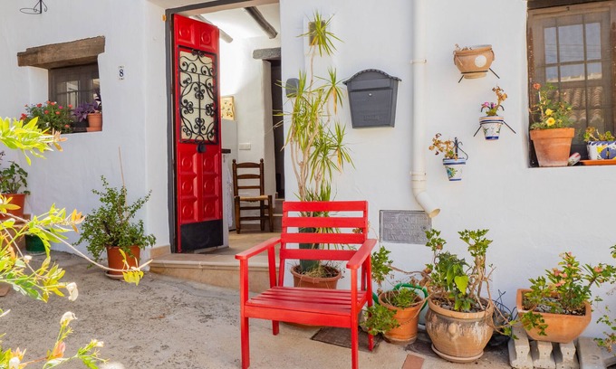 Sedella Cottage | Experience Unmatched Comfort at Cubo's Casa Mas Axarquia