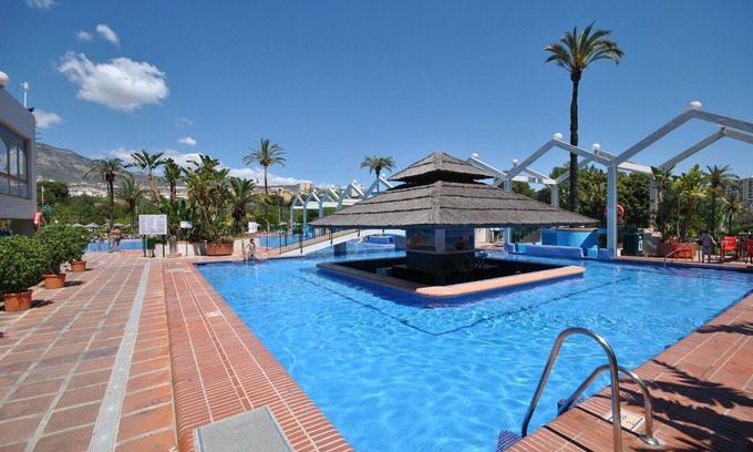 Benalmadena Costa Apartment | Beachfront Cubo's Estudio Benal Beach with Free WiFi